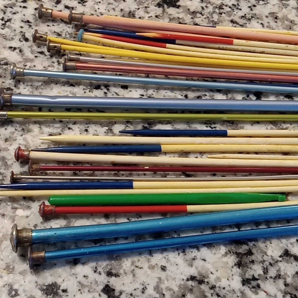 Vintage Multicolor 30 Pc Knitting Needles